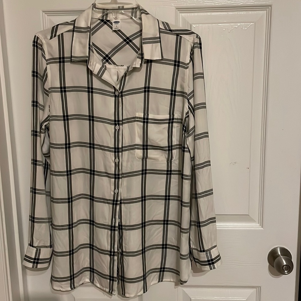 Long sleeved shirt.